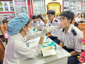 Nha Khoa Asia đồng hành cùng Trường THPT Giồng Ông Tố – Khám răng miễn phí, lan tỏa nụ cười khỏe